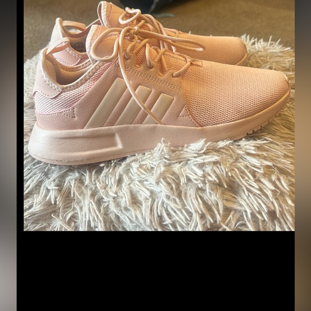 Pink ADIDAS great condition tennis shoes